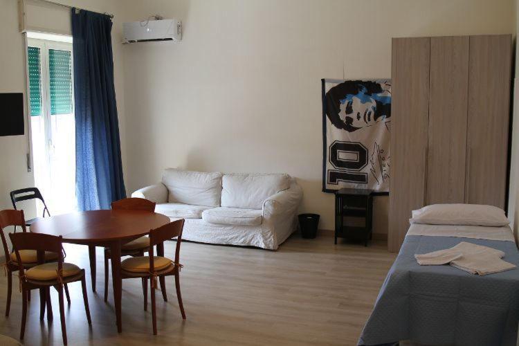 Keira House Napoli Hotel Exterior foto